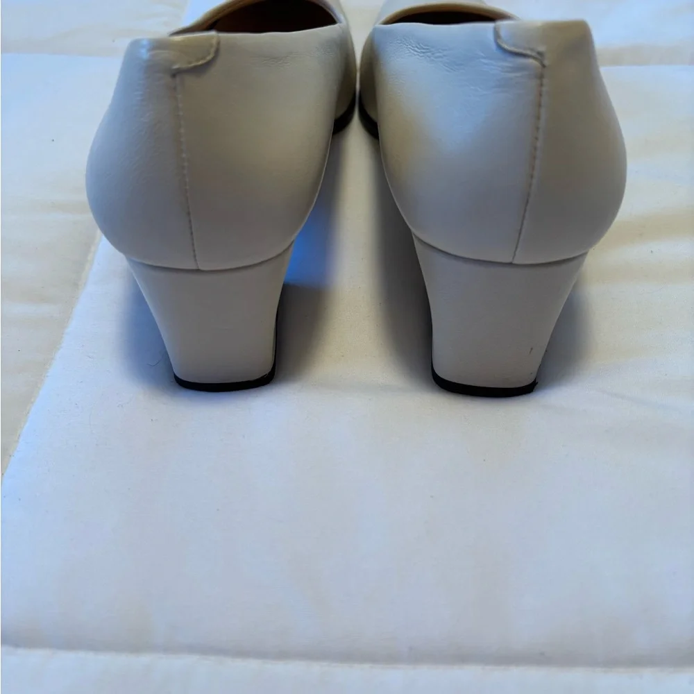 Classic White Leather Block Heel Pumps, Minimalist Workwear Capsule